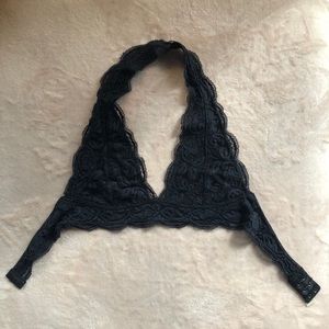 🐬 Wet Seal black lace bralette